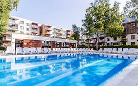 Apartament pomarańczowy z basenem,sauną-blisko morza.